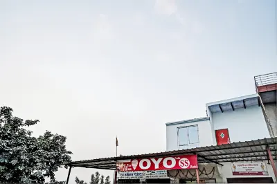 OYO Double SS Hotel