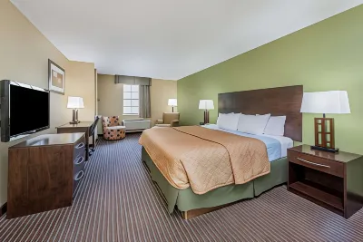 Days Inn by Wyndham Perryville Отели рядом с достопримечательностью «Парк Перривилл Дог»