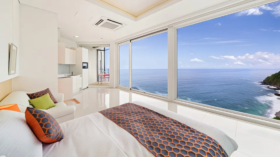 Samcheok Beach Hill Pool Villa