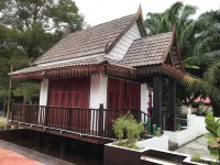 OYO Home 90332 젠타유 홈스테이 포티안 Rimba Terjun 호텔