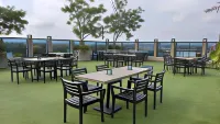 Viluxey City Hotel Hotel dekat Dhamma Meththa Bikkhuni Aramaya