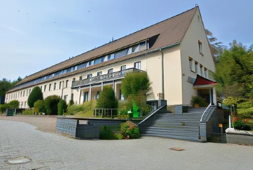Land- Und Golfhotel Alte Fliegerschule - Pysäköinti
