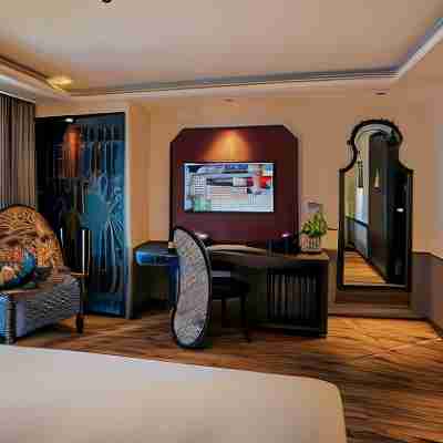 Hanoi Center Silk Classic Hotel & Travel Rooms