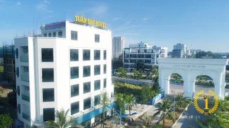 Tuan Dat Luxury Hotel FLC