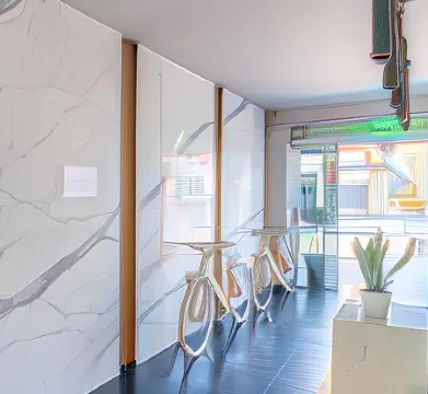 Chroma Fashion Rooms & Apartments