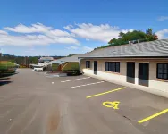 BK's Pohutukawa Lodge - Motels