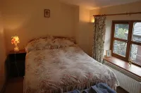 Neuadd Arms Hotel Hotels in Maescar