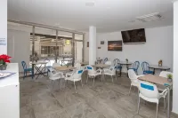 Hostal El Mercat - Pensions