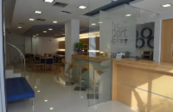 港口酒店 聖卡洛斯拉臘皮塔酒店