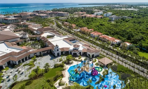 Unique Club at Lopesan Costa Bávaro Resort