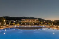 The Lake Hotel - 5-Star