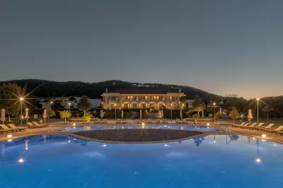 The Lake Hotel Hotels in 