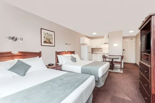 Super 8 by Wyndham Lake Country/Winfield Area Hôtels à : Central Okanagan G
