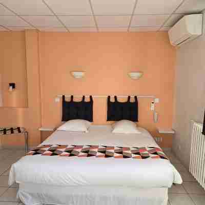 Le Carry Hôtel Rooms