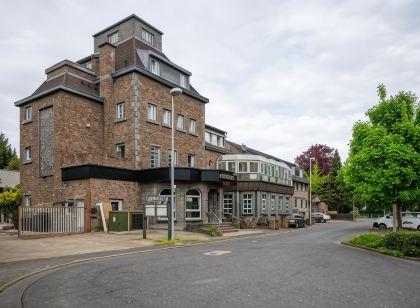 Vintage Hotel Köln Pulheim - Kostenlose Parkplätze