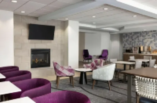 ลากินตา อินน์แอนด์สวีทส์ บายวินด์แฮม สนามบินสปริงฟีลด์ พลาซ่า