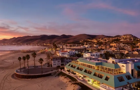 海上冒險海灘酒店