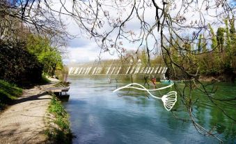 Studio Apartment Near to Paris