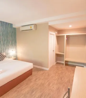 ห้องซูพีเรียร์ เตียงใหญ่ 1 เตียง