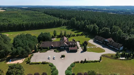 Hotel Cykada Отели в г. Бжозе