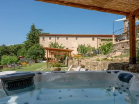 Chiostro Delle Monache Hostel Volterra Hotels in Volterra