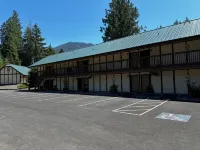 Packwood Lodge & Cabins - Motels