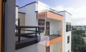 Stunning 2-Bedroom Furnished Apartment in Accra