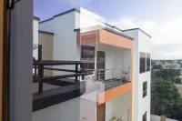 2 Bed Furnished Apartment - Wifi Aircon Parking Hotels in Kwashieman