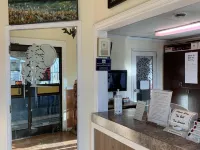 Alpine Lodge Motel & Restaurant Hotels in Grande Cache