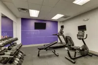 Holiday Inn Express & Suites RICHMOND by IHG - Gym