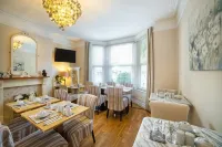 OYO Lina Guest House Hotels in Elsfield