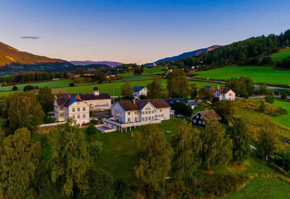 hotel overview picture