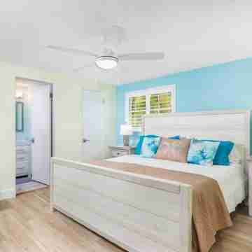 Lulu's Crescent Cottage #2 Rooms