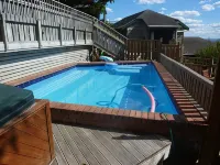 Grafton Cottage & Chalets Hotels in Thames