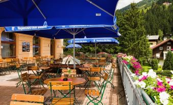 Euro Youth Hotel & Krone