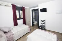 Hostal Maria Jose Hotels in Conil De La Frontera