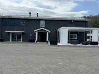 Luxor Inn & Suites, a Travelodge by Wyndham Hotels in Valley Bend