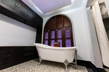Mylaohome Hotel & Spa