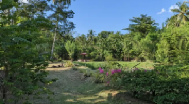 Avian Garden Udawalawe