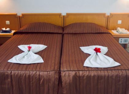 Dar El Manara Djerba Hotel & Aparts