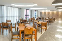 Foz Plaza Hotel - พร้อมอาหารเช้า