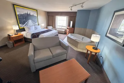 Super 8 by Wyndham Edmonton South Hotels in Southwest Edmonton