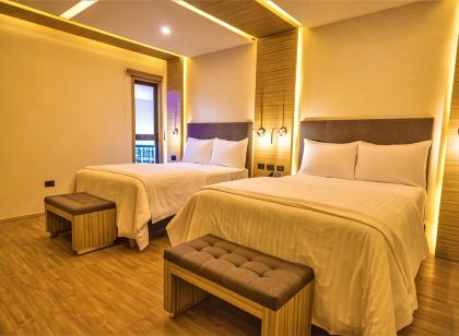 Hotel Plaza by Kavia