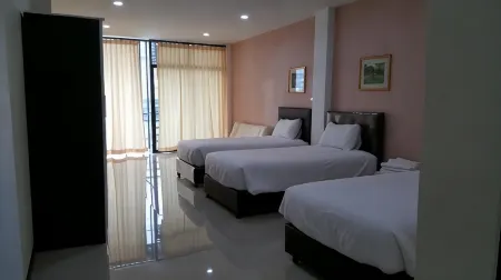 Charoensuk Grand Hotel