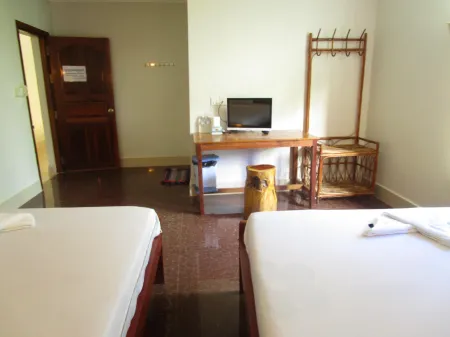 Visal Sak Guesthouse Отели рядом с достопримечательностью «Kep Beach»