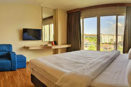 Lovina 0305 at Pelita Nagoya Apartment Отели рядом с достопримечательностью «Wangsa Spa Avava Mall»