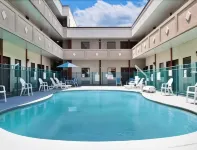 Hotel Bo, a Days Inn by Wyndham Chattanooga Downtown