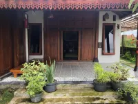 Sawah Tamanan Villa & Resort