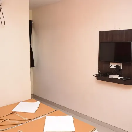 Hotel Sai Sampada NX