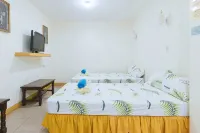 Golden Sunrise Hotel I by RedDoorz Hotels in Rosales